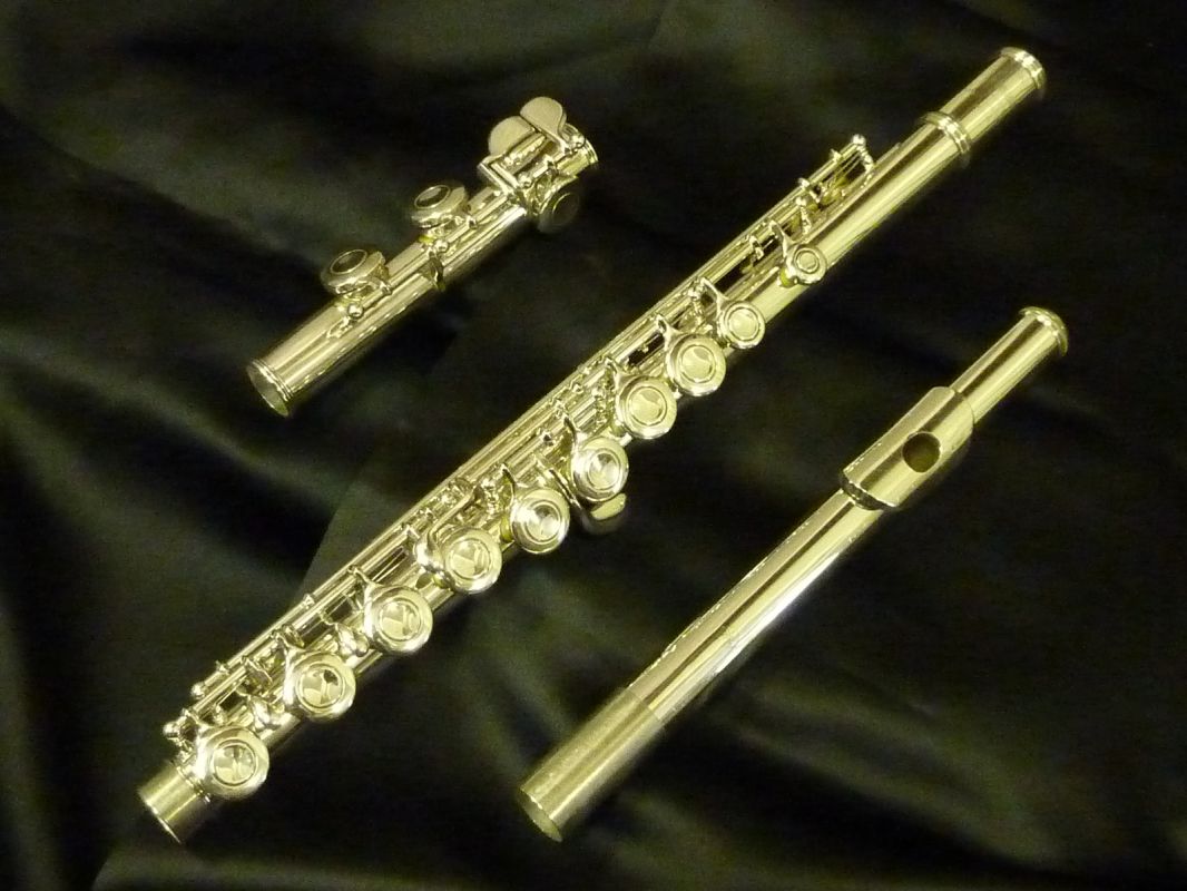 OCCASION FLUTE YAMAHA YFL 221 S PLATEAUX PLEINS DECALES Arpèges
